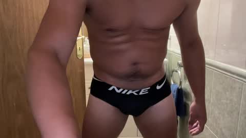 hhernan1 online show from 16, 1, 2025