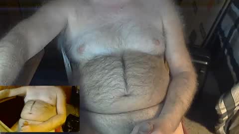 Snapshot of higgins11 chatting on 8, 3, 2025 higgins11 online show from 8, 3, 2025