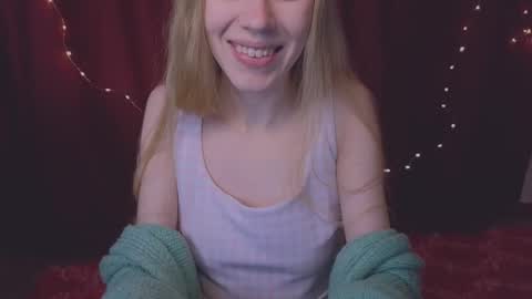 Snapshot of hihi_im_chloe chatting on 18, 12, 2024 Chloe online show from 18, 12, 2024