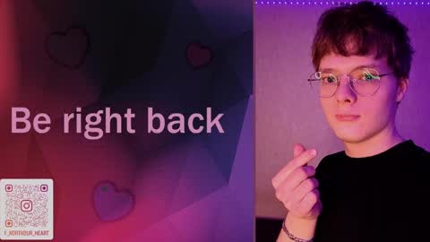 Snapshot of hikaru_heart chatting on 8, 3, 2025 Hikaru online show from 8, 3, 2025