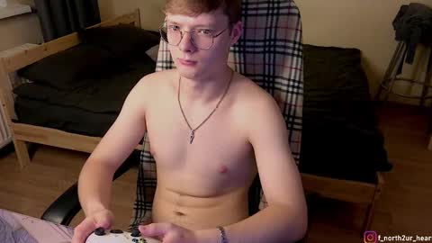 Snapshot of hikaru_heart chatting on 8, 9, 2025 Hikaru online show from 8, 9, 2025