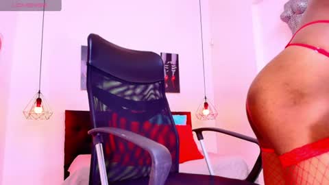 Snapshot of hilary_banks1 chatting on 25, 6, 2026 hilary banks online show from 25, 6, 2026
