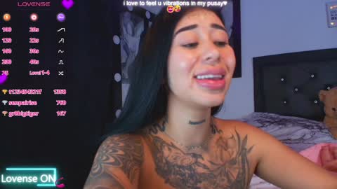 Snapshot of hilary_jones_22 chatting on 20, 1, 2025 LUNA new account FOLLOW ME online show from 20, 1, 2025