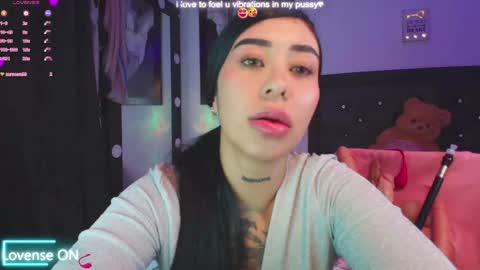 Snapshot of hilary_jones_22 chatting on 21, 1, 2025 LUNA new account FOLLOW ME online show from 21, 1, 2025