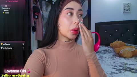 Snapshot of hilary_jones_22 chatting on 16, 2, 2025 LUNA new account FOLLOW ME online show from 16, 2, 2025