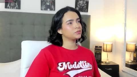 hilary_tailor online show from 6, 2, 2026