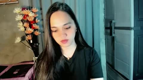 hilarymolly online show from 9, 2, 2026