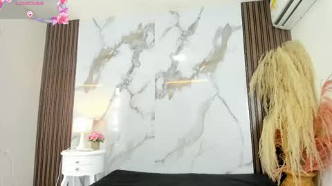 Hilary Thomsom online show from 8, 1, 2026