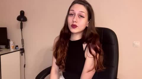 Hi Im Elizabeth online show from 22, 12, 2025