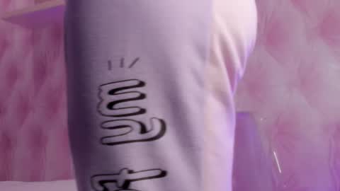  Hillary  online show from 6, 3, 2025