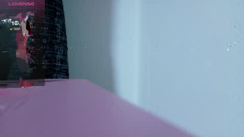 Inori Independent model online show from 11, 4, 2026