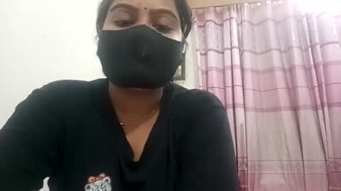 himuhimu22 online show from 19, 10, 2025