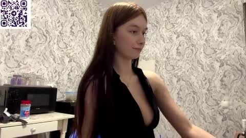 Snapshot of hinadesire chatting on 4, 6, 2026 Hina online show from 4, 6, 2026