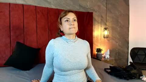 Snapshot of hinata_moonn chatting on 19, 6, 2026 hinata_moonn online show from 19, 6, 2026