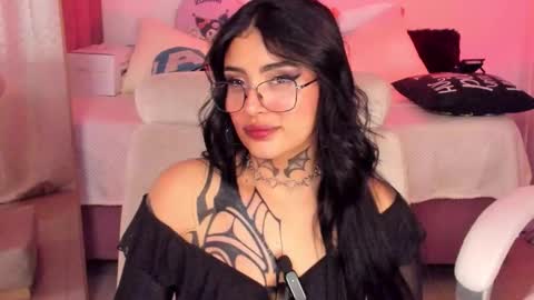 Snapshot of hinataweed01 chatting on 9, 9, 2025 Karol Independent Model online show from 9, 9, 2025