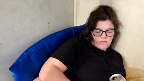 hippiesoul204 online show from 25, 1, 2025