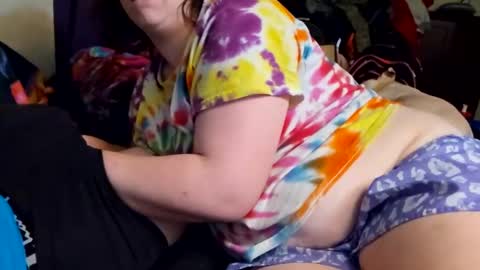 hippiesoul204 online show from 3, 2, 2025