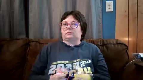 Snapshot of hippihope420 chatting on 21, 2, 2025 Bella online show from 21, 2, 2025