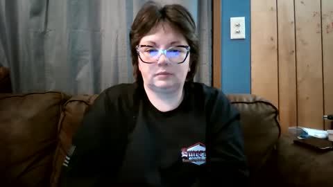 Snapshot of hippihope420 chatting on 25, 2, 2025 Bella online show from 25, 2, 2025