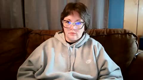 Snapshot of hippihope420 chatting on 1, 3, 2025 Bella online show from 1, 3, 2025