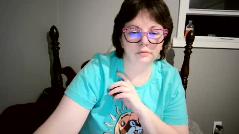 Snapshot of hippihope420 chatting on 9, 3, 2025 Bella online show from 9, 3, 2025