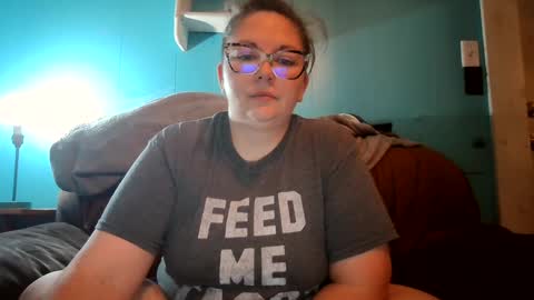 Snapshot of hippihope420 chatting on 11, 9, 2025 Bella online show from 11, 9, 2025