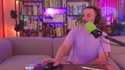 HipsterTrash Clark one half of Task Manager online show from 25, 6, 2026