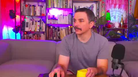 HipsterTrash Clark one half of Task Manager online show from 23, 7, 2026