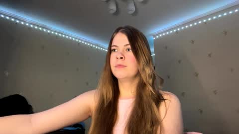 I am Amy ntmu Lets hit 10 Thumbs Up together online show from 2, 4, 2026