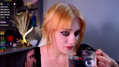 Snapshot of hisoka__akerley chatting on 9, 9, 2025 Ella online show from 9, 9, 2025