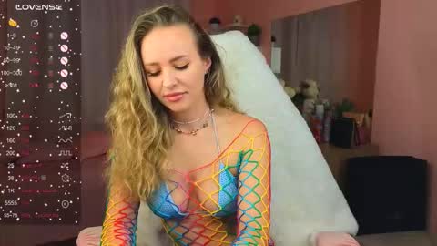 Ksenia online show from 22, 9, 2025