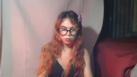 Snapshot of hoelyaurora chatting on 11, 5, 2026 Aurora3 online show from 11, 5, 2026