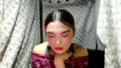 Snapshot of hoelyaurora chatting on 6, 7, 2026 Aurora3 online show from 6, 7, 2026