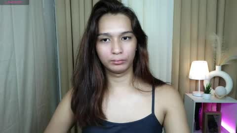 Snapshot of hoelymorri chatting on 1, 2, 2026 Hoelymorri online show from 1, 2, 2026