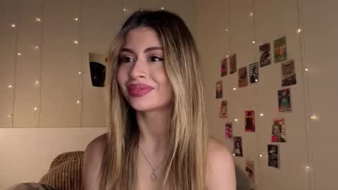 Moni Monica online show from 12, 10, 2025