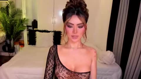 Ms. Laura online show from 21, 9, 2025