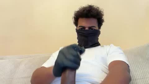 Snapshot of holefucker3000 chatting on 3, 12, 2025 holefucker3000 online show from 3, 12, 2025