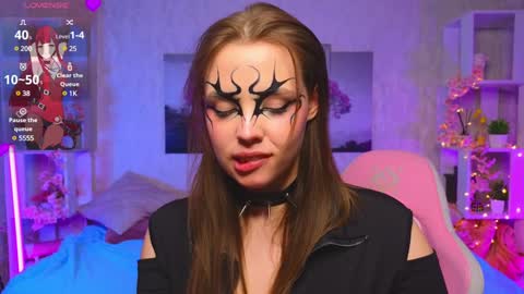 Snapshot of hollisbelch chatting on 1, 2, 2025 Lux online show from 1, 2, 2025