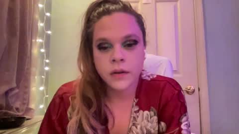 Hollys Drive threw Side Of CB. online show from 16, 12, 2024