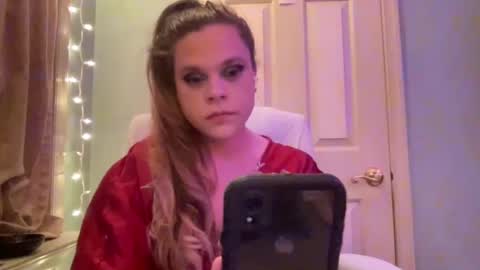 Hollys Drive threw Side Of CB. online show from 16, 12, 2024