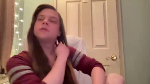 Hollys Drive threw Side Of CB. online show from 29, 12, 2024