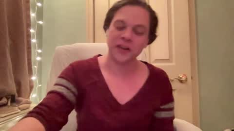 Hollys Drive threw Side Of CB. online show from 30, 12, 2024