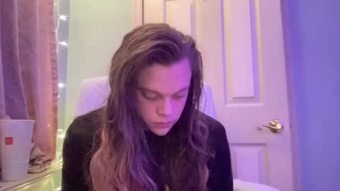 Hollys Drive threw Side Of CB. online show from 6, 1, 2025