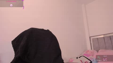 holly_16 online show from 19, 3, 2026