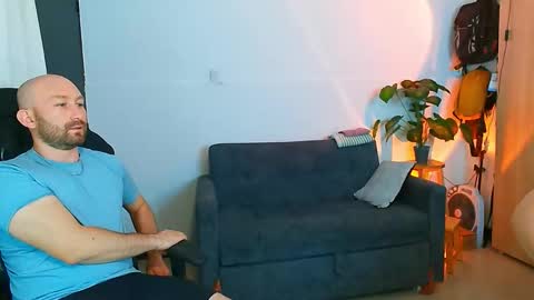 Holly and Honey online show from 27, 3, 2026