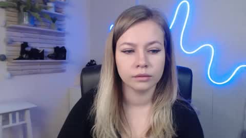 Holly online show from 3, 1, 2025