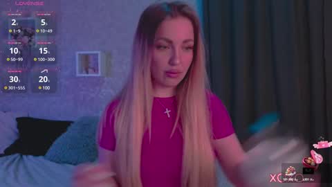 holly_molly8 online show from 12, 2, 2025