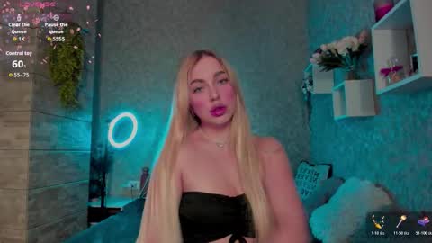 holly_molly8 online show from 10, 11, 2025