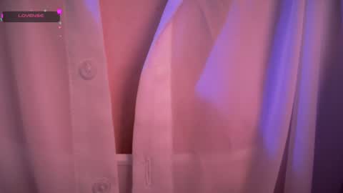 Snapshot of holly_molly_69 chatting on 17, 5, 2026 Molly online show from 17, 5, 2026