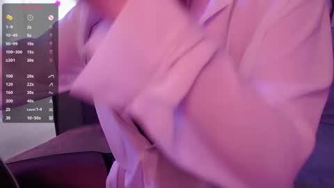 Snapshot of holly_molly_69 chatting on 31, 5, 2026 Molly online show from 31, 5, 2026